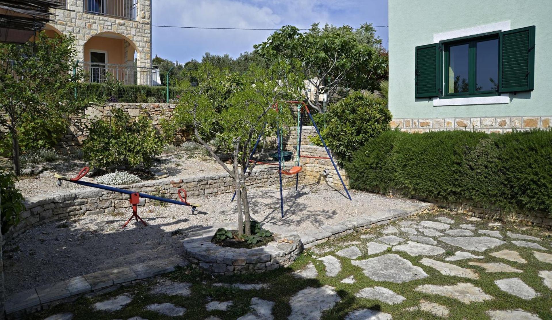 מסליניצה Apartments Toni מראה חיצוני תמונה