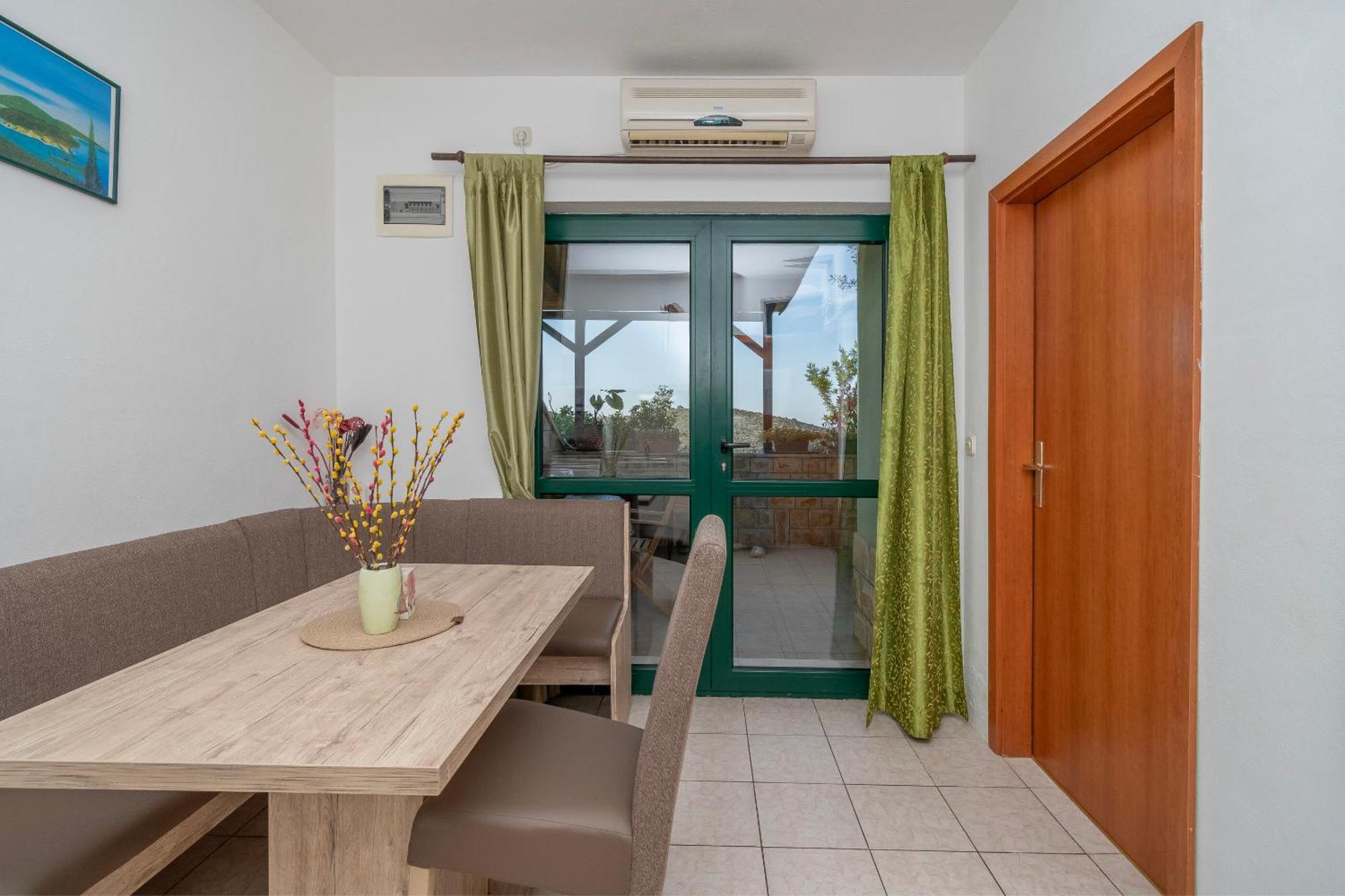 מסליניצה Apartments Toni מראה חיצוני תמונה